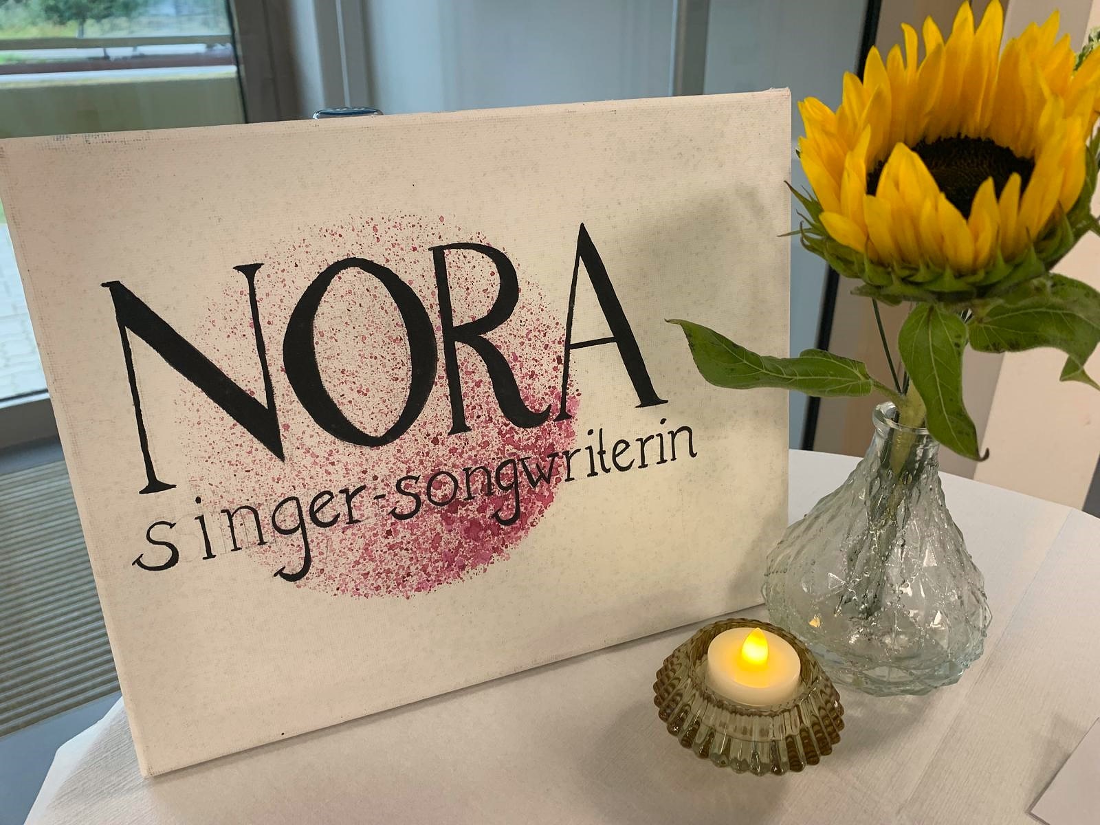 Nora2.jpg