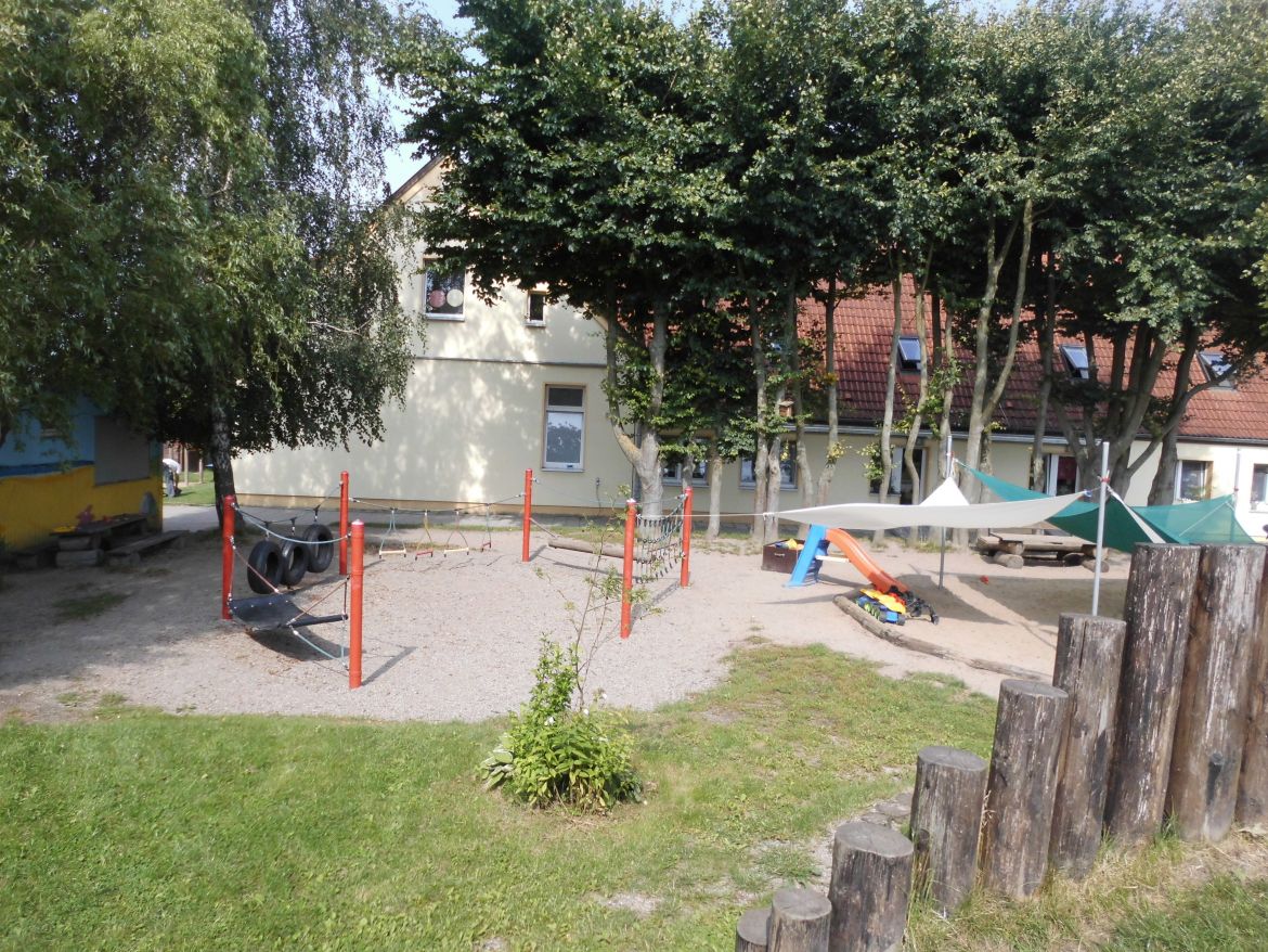 spielplatz 1.jpg