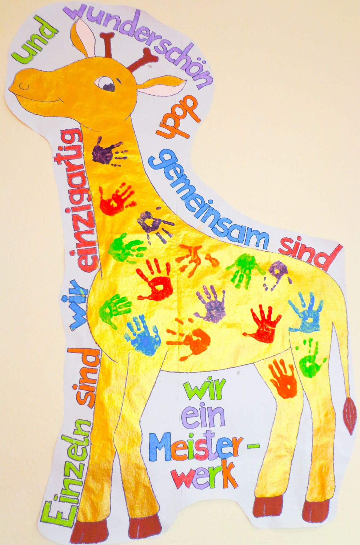 Gemeinschaftsarbeit der Giraffengruppe zum Projekt Gemeinschaft